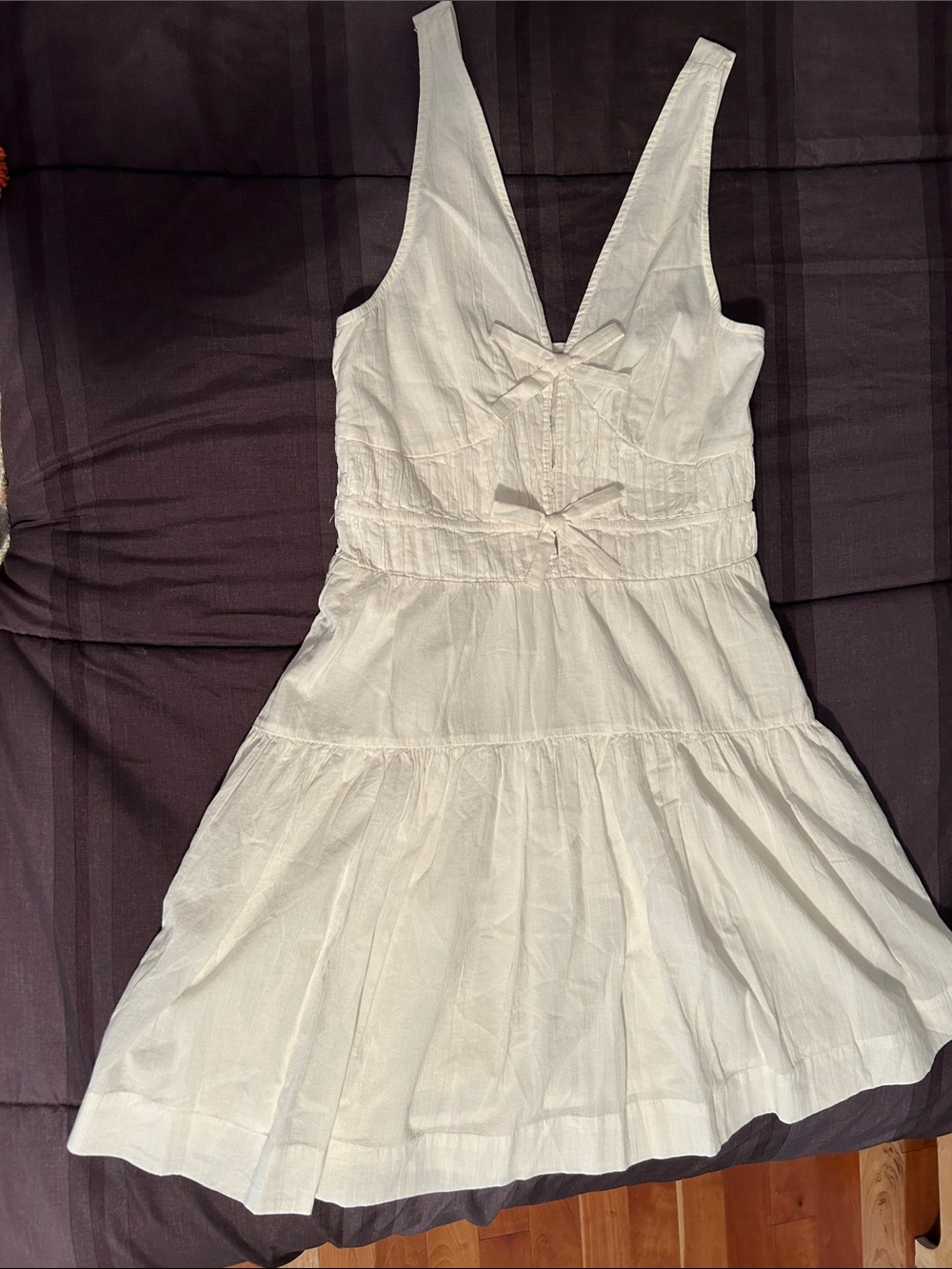 NWOT Aeropostale White Sleeveless V-Neck Mini Dress